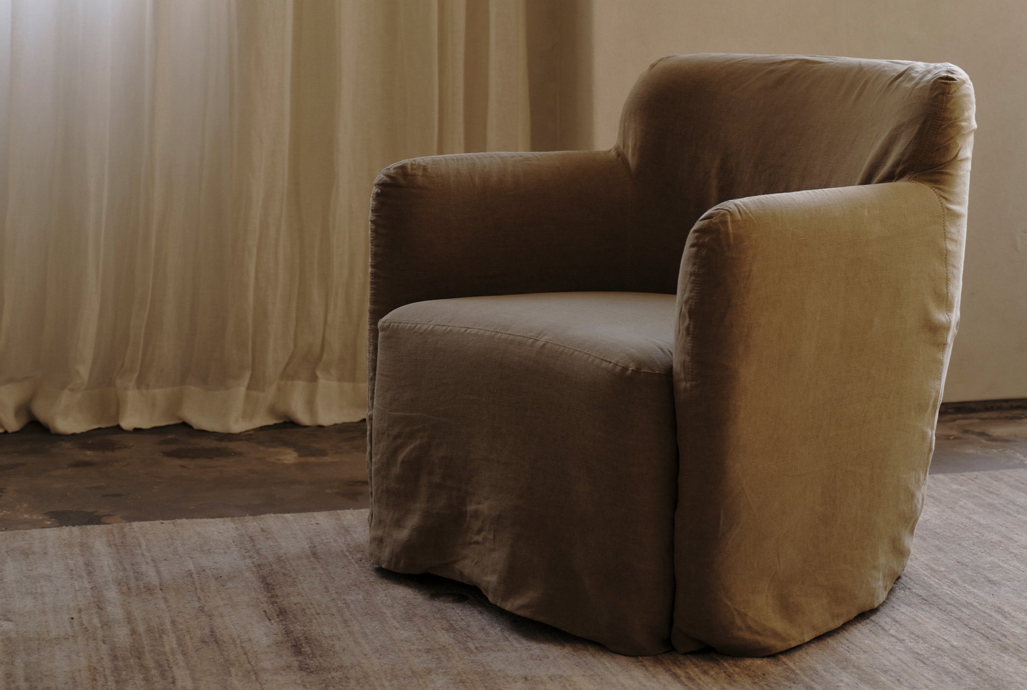Tulla Armchair