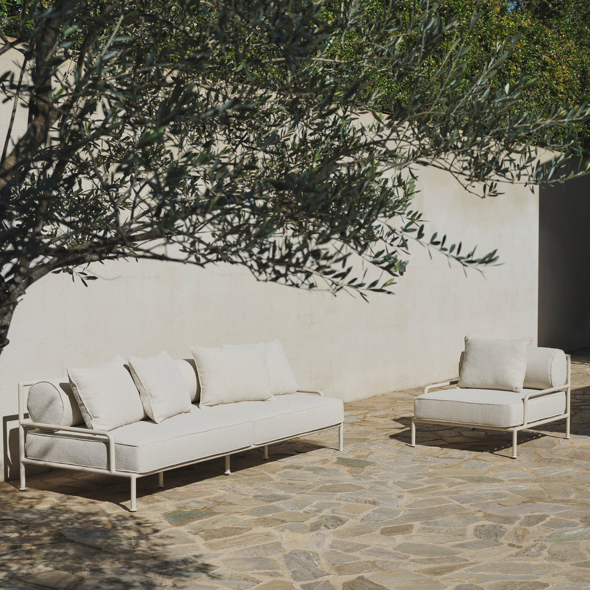 Outdoor Gloss Rowe Lounge Chair