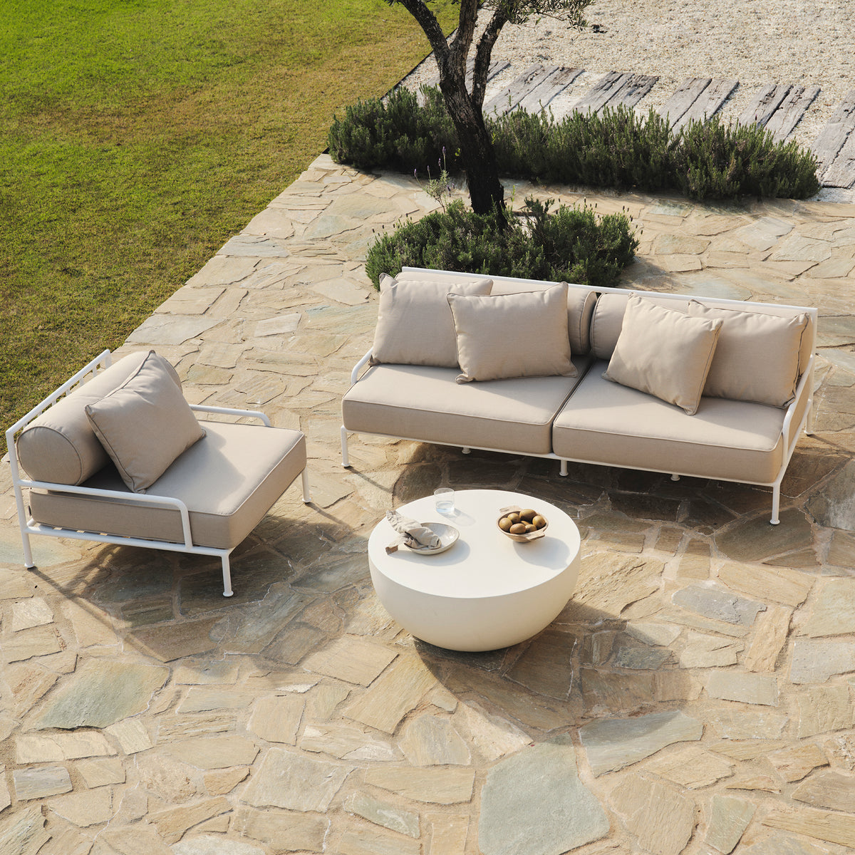 Outdoor Rowe Sofa