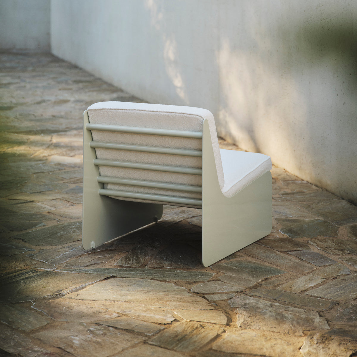 Outdoor Gloss Dougie Lounge Chair