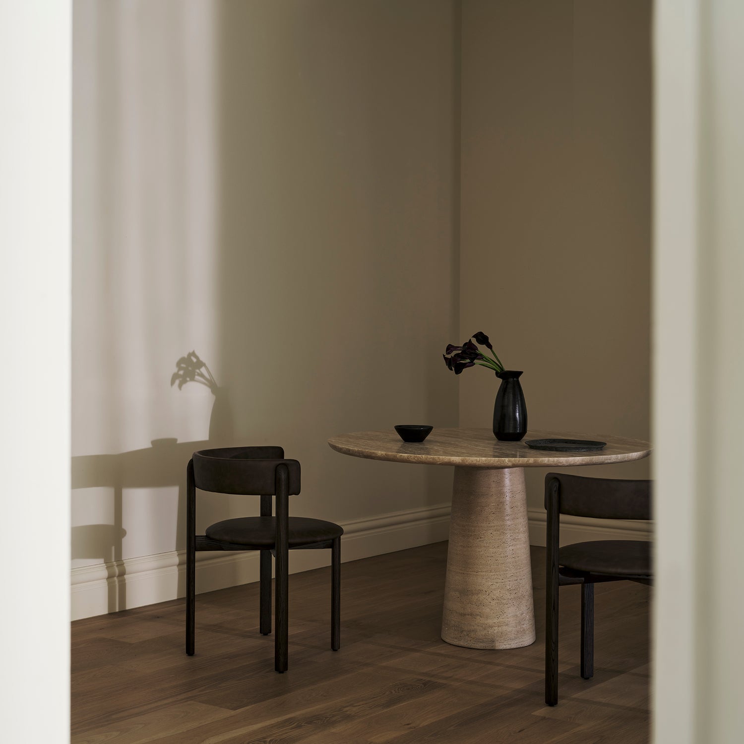 Travertine Kora Round Dining Table