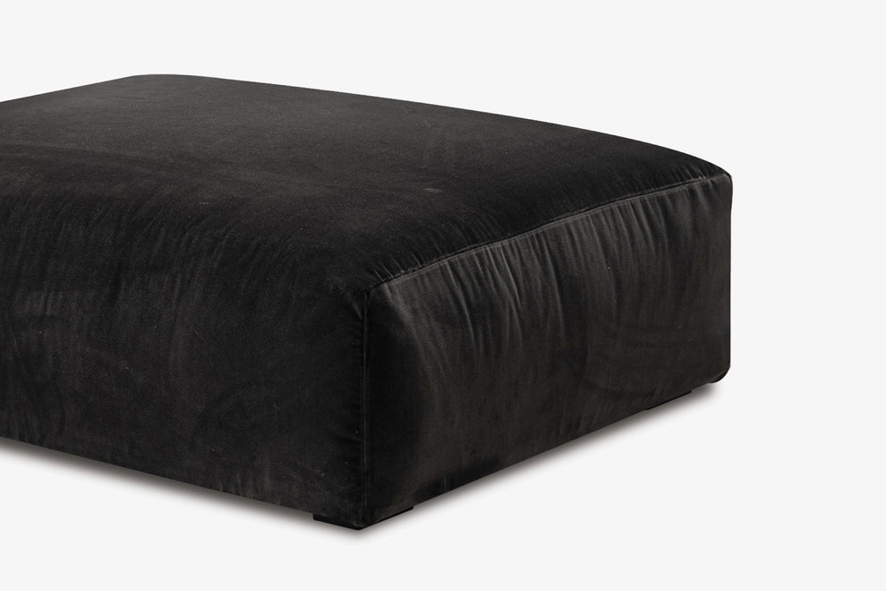 Baxx Ottoman
