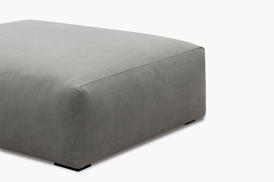 Baxx Ottoman