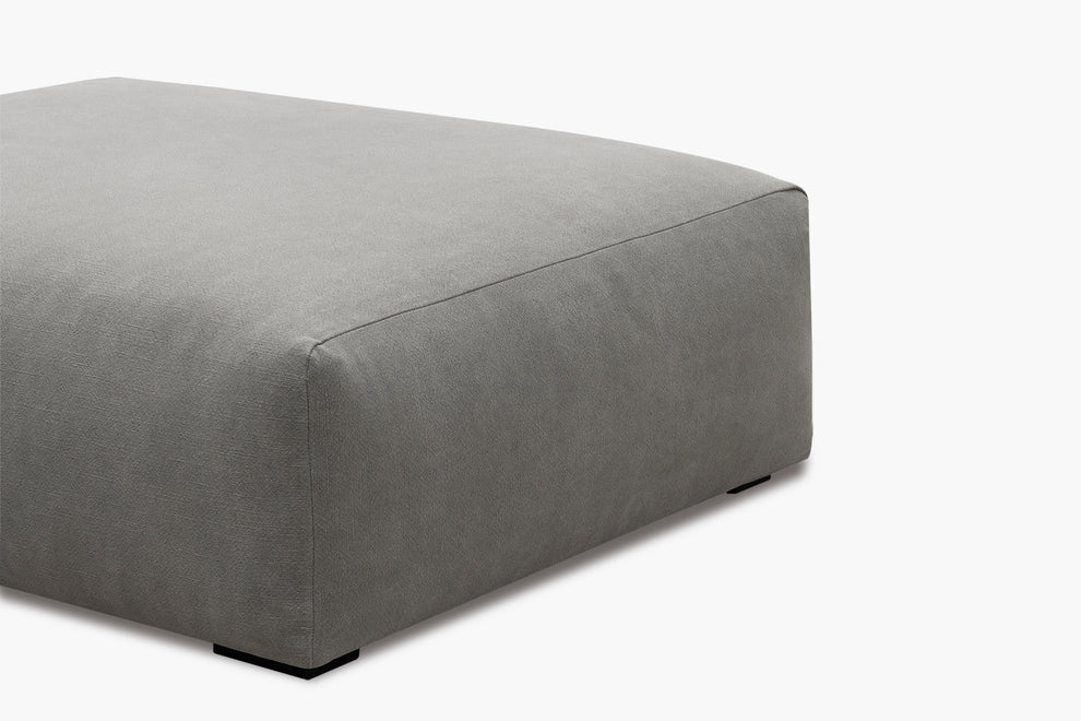 Baxx Ottoman