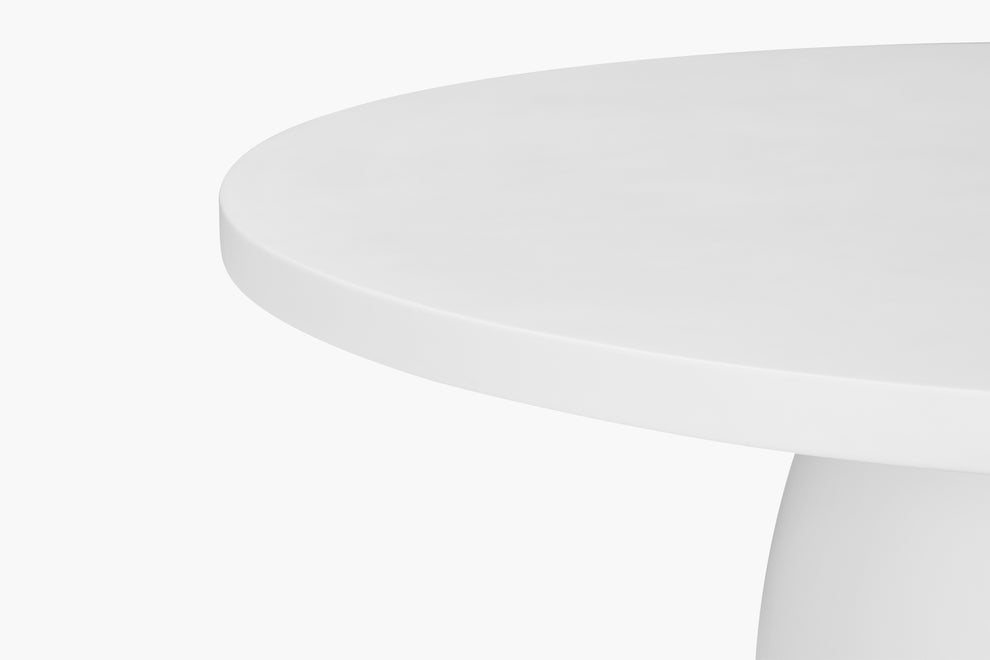 Olay Round Dining Table