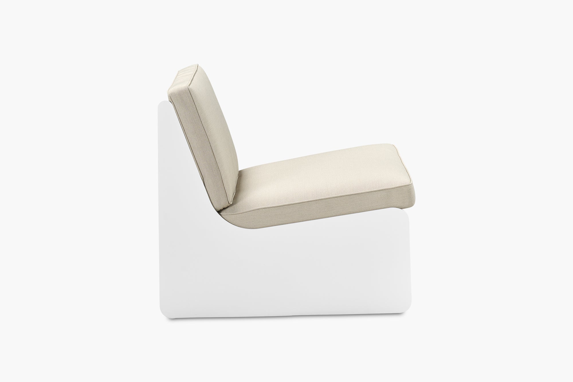 Outdoor Dougie Lounge Chair