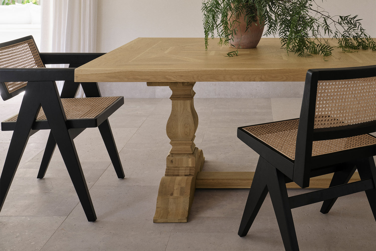 Florence Dining Table