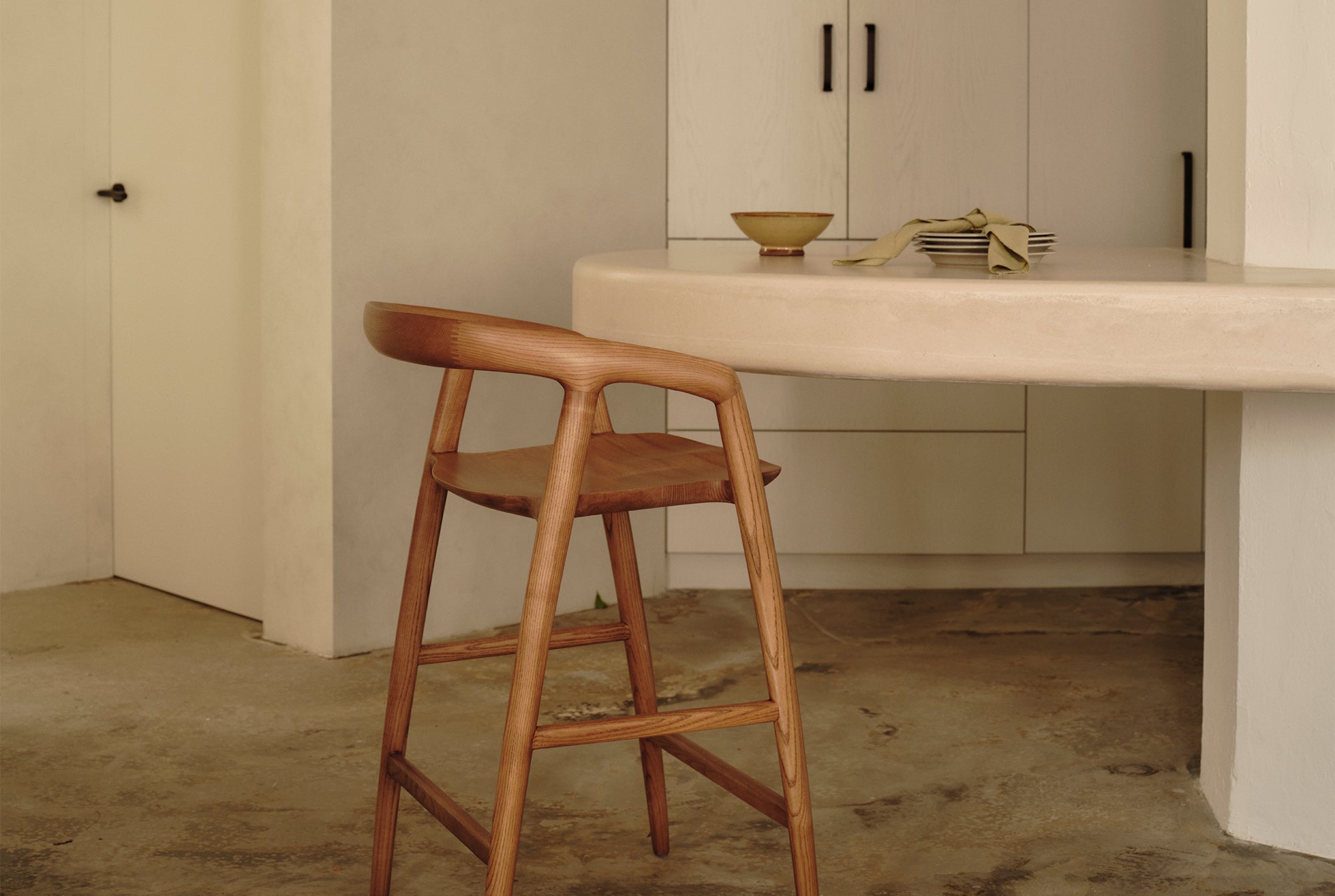 Maki Bar Stool