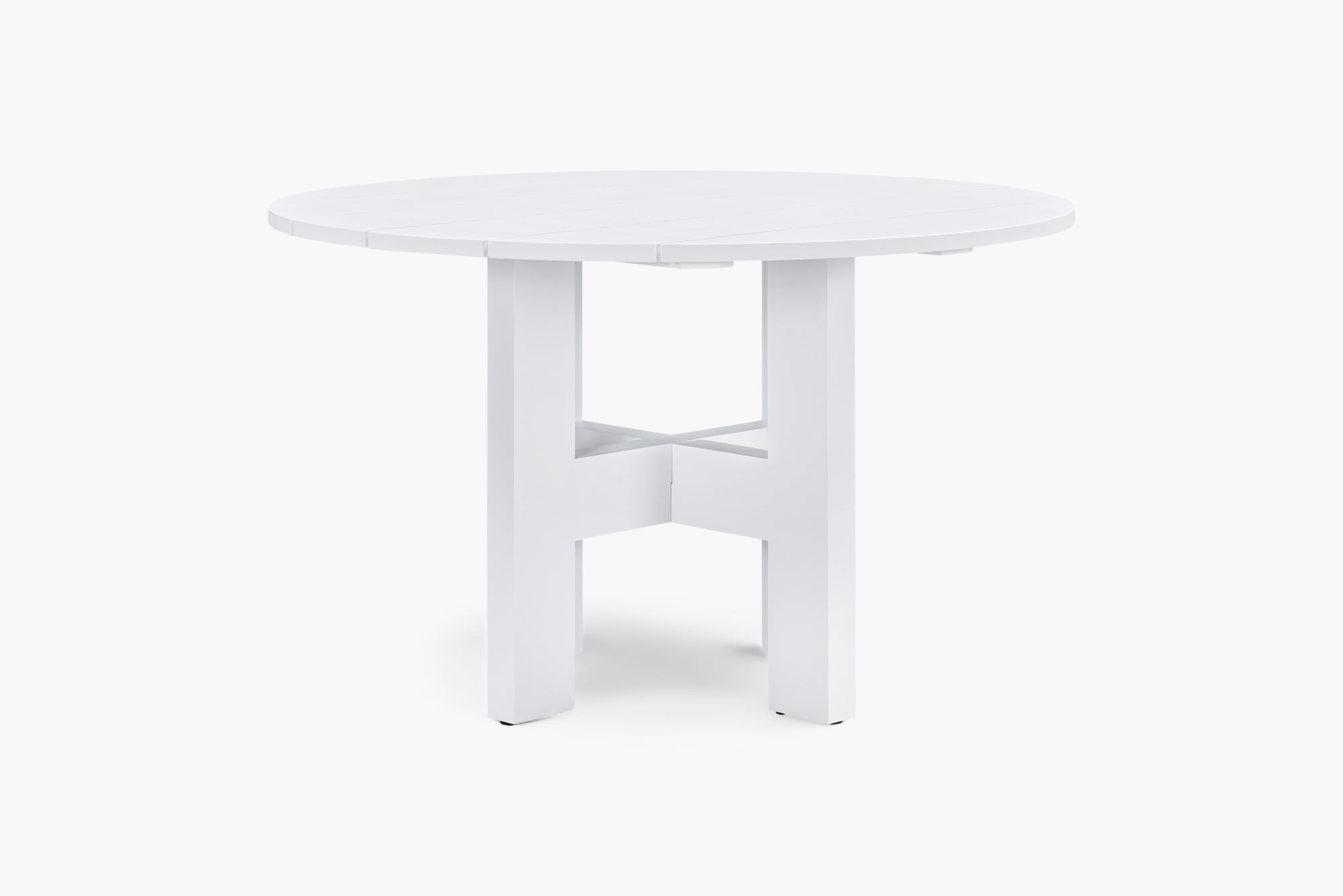 Outdoor Johnny Round Dining Table