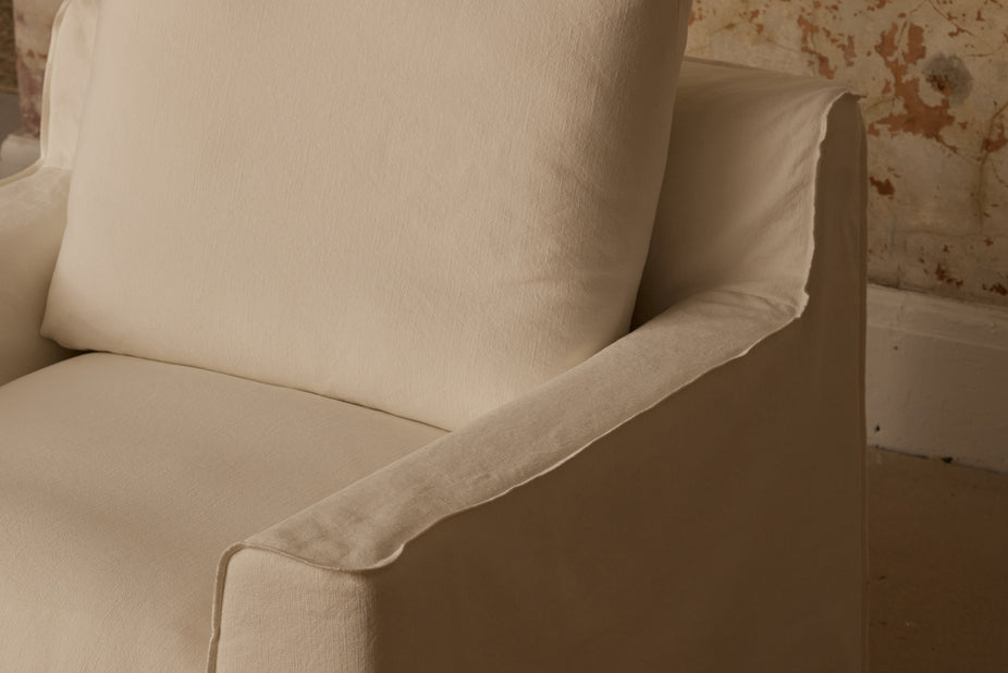 Pedro Armchair