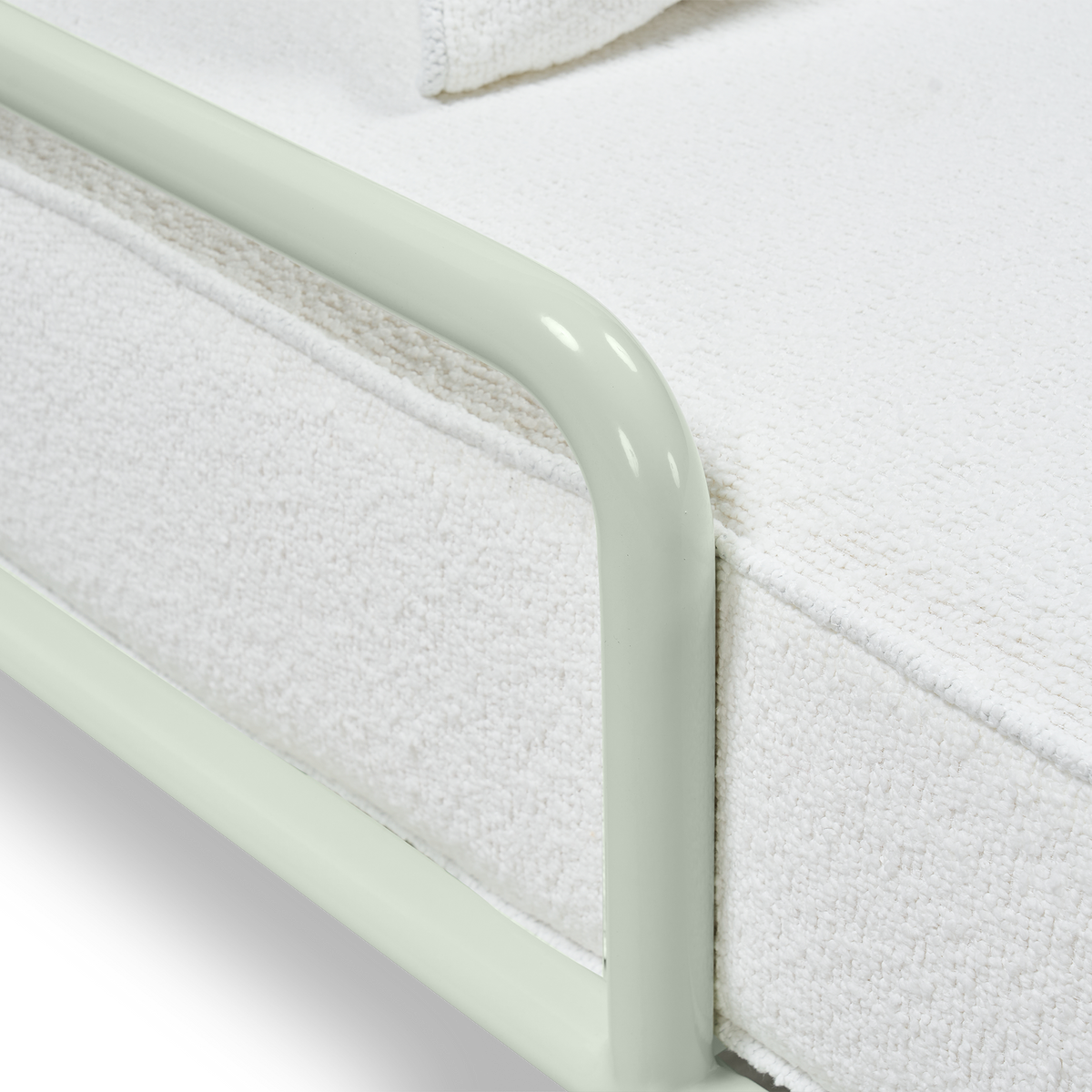 Outdoor Gloss Rowe Lounge Chair