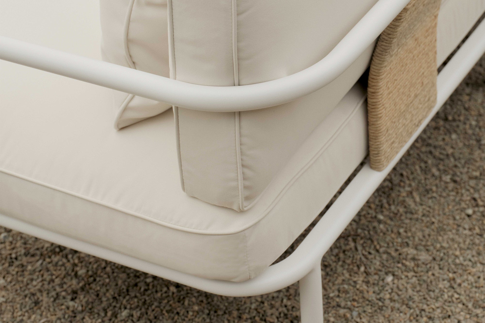 Outdoor Palm Lounge Chair