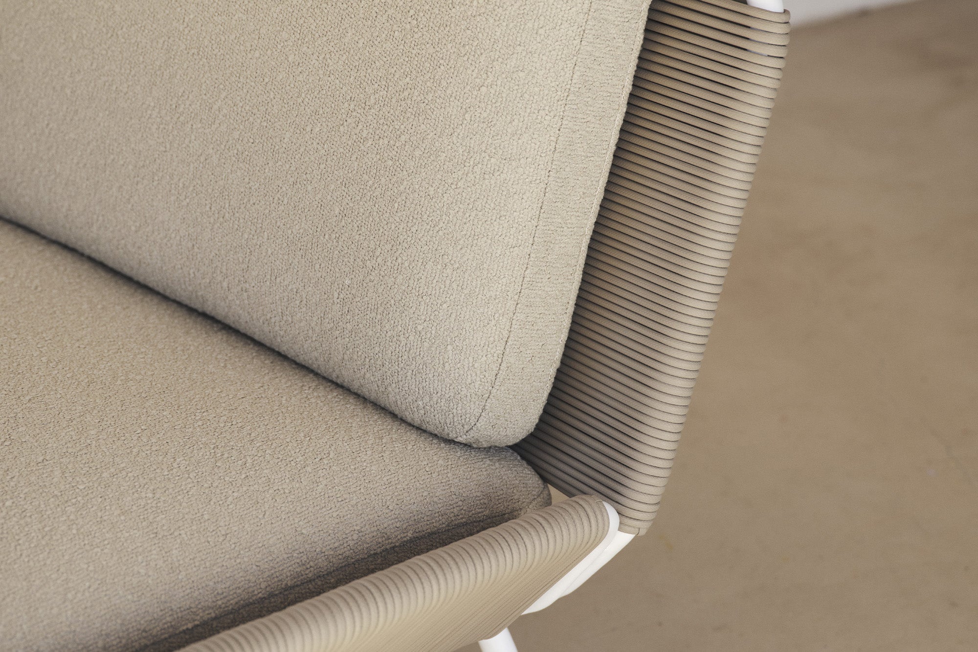Outdoor Bora Lounge Chair