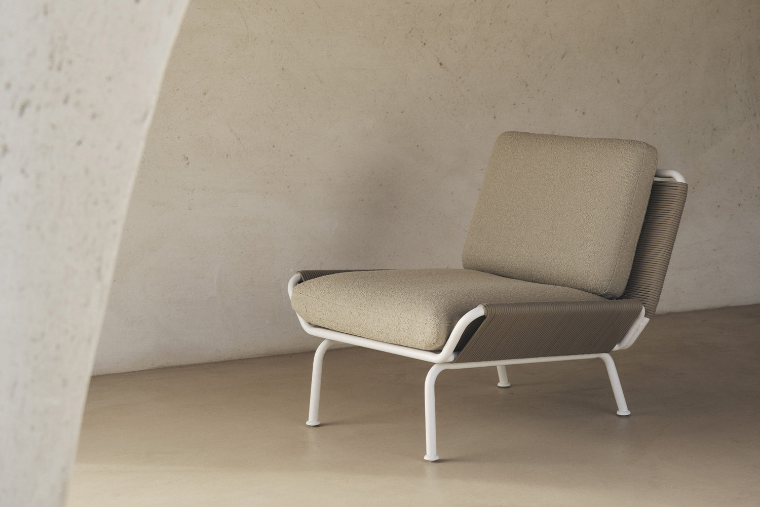 Outdoor Bora Lounge Chair