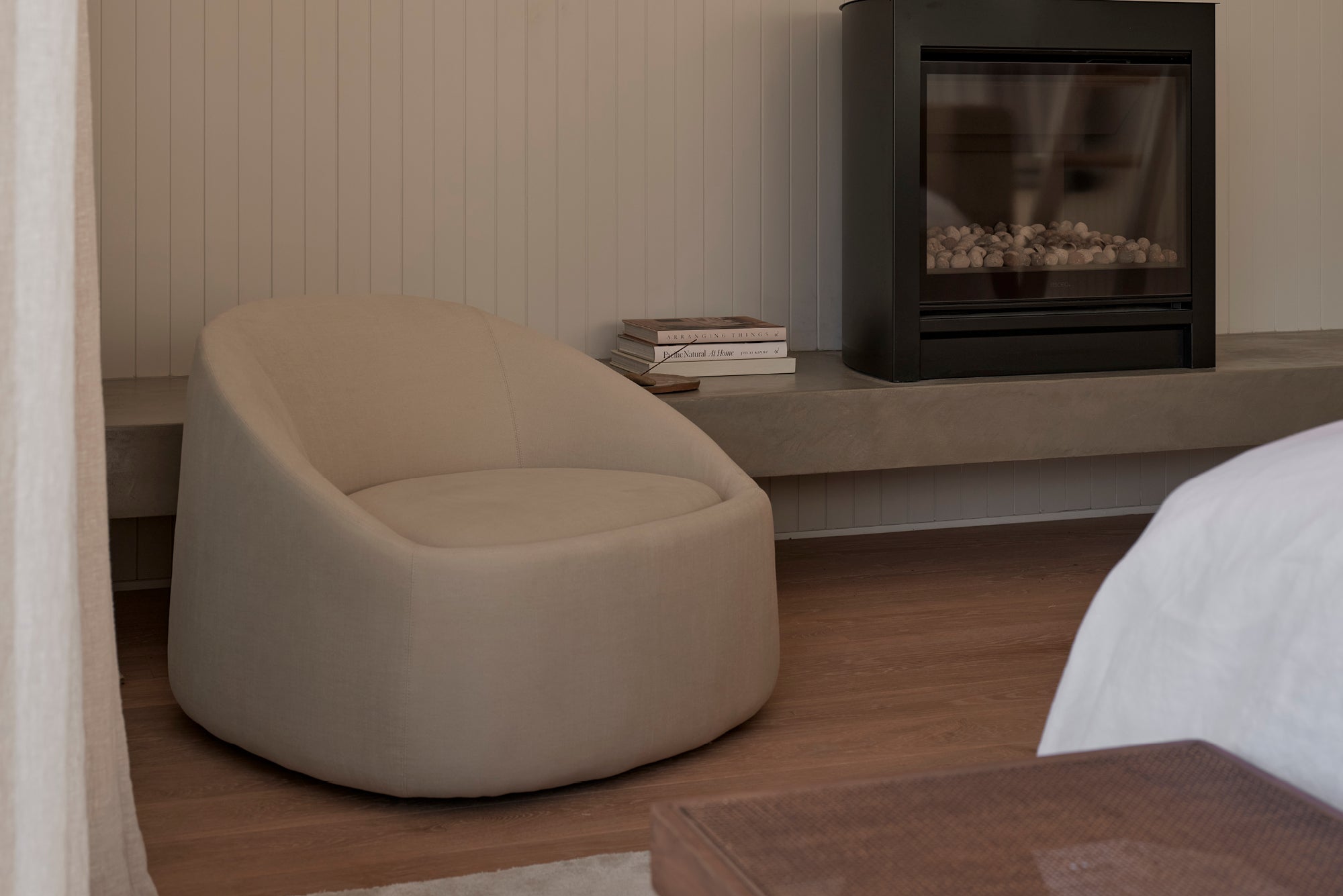Gallo Swivel Occasional Chair