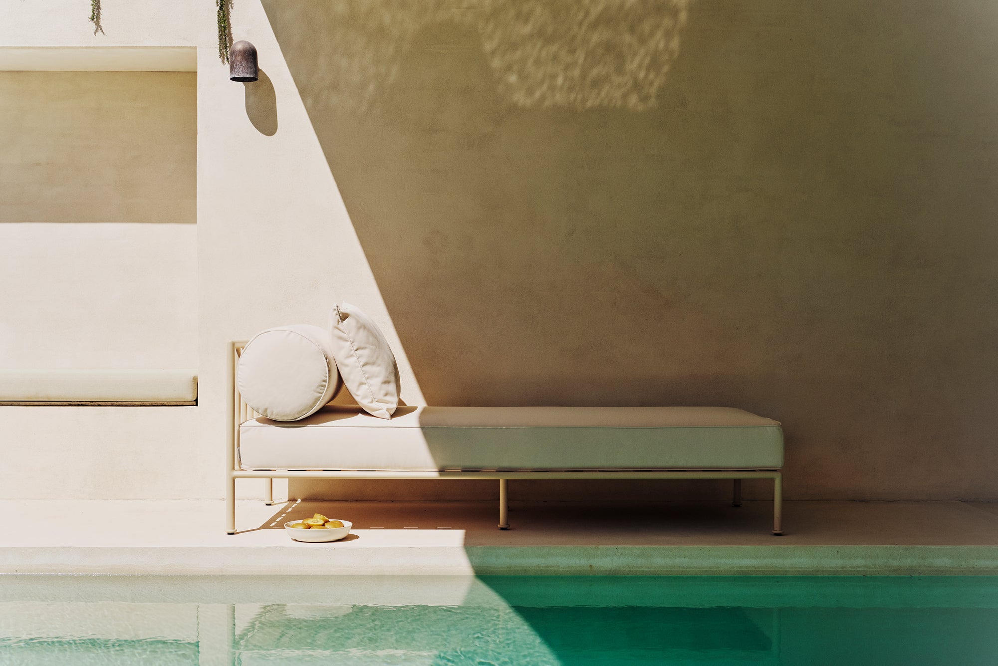 Outdoor Rowe Single Sun Lounge