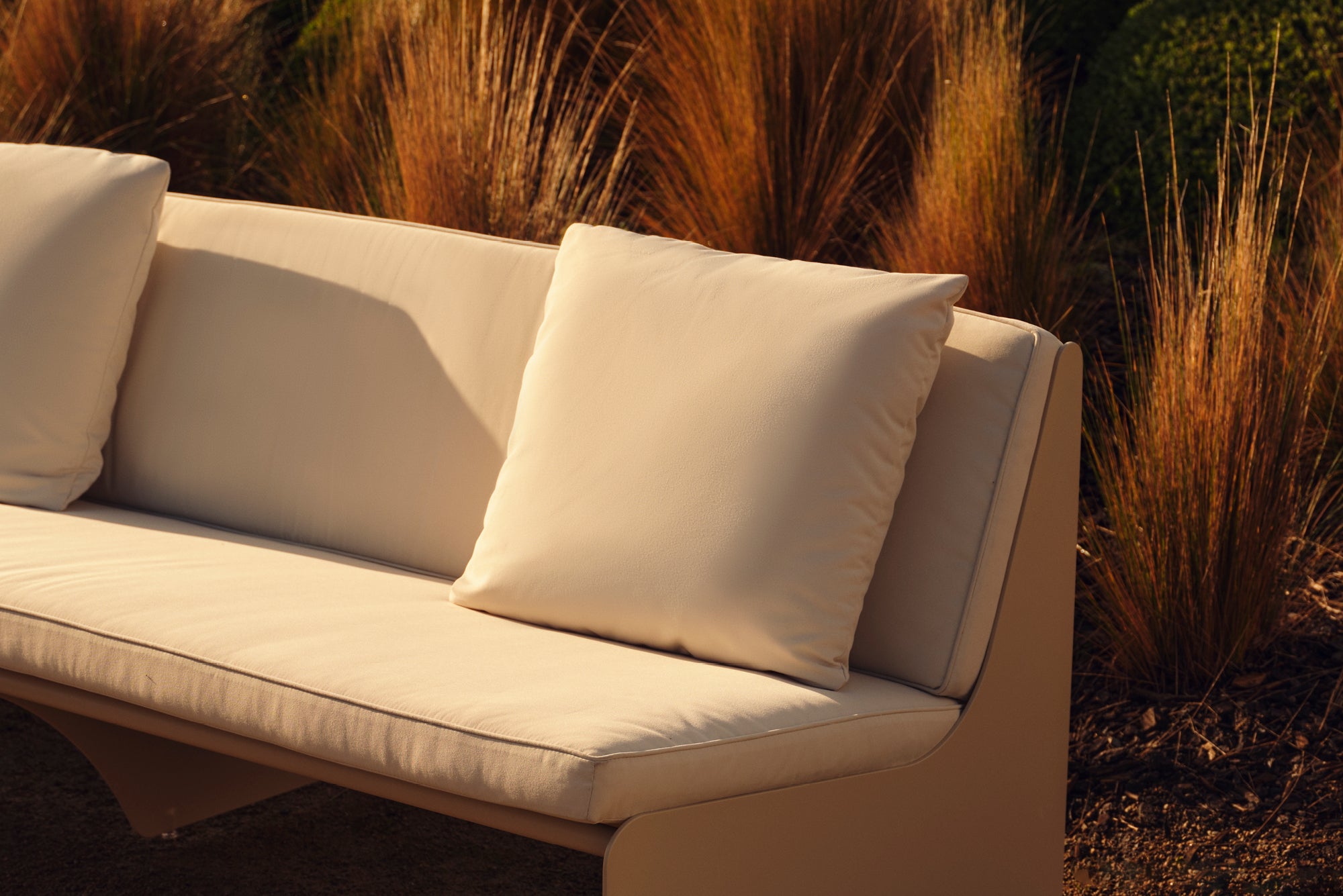 Outdoor Dougie Sofa
