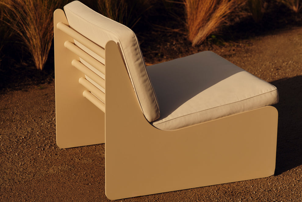 Outdoor Dougie Lounge Chair