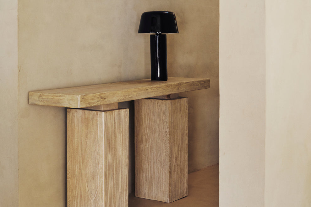 Black Stellara Table Lamp