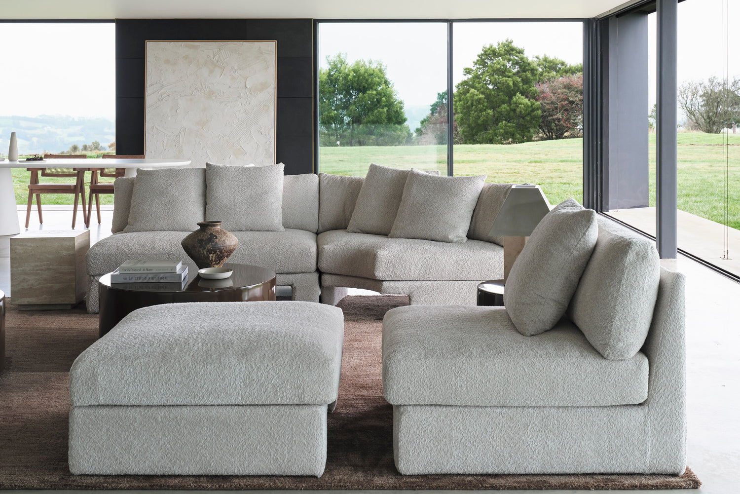 Nivara Slipper Chair