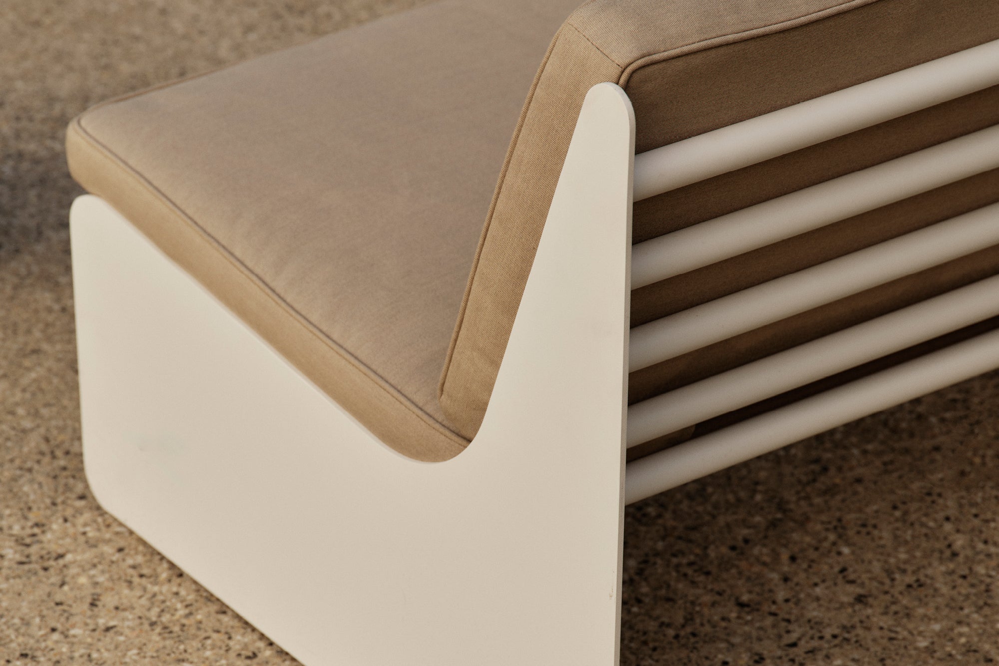 Outdoor Dougie Sofa