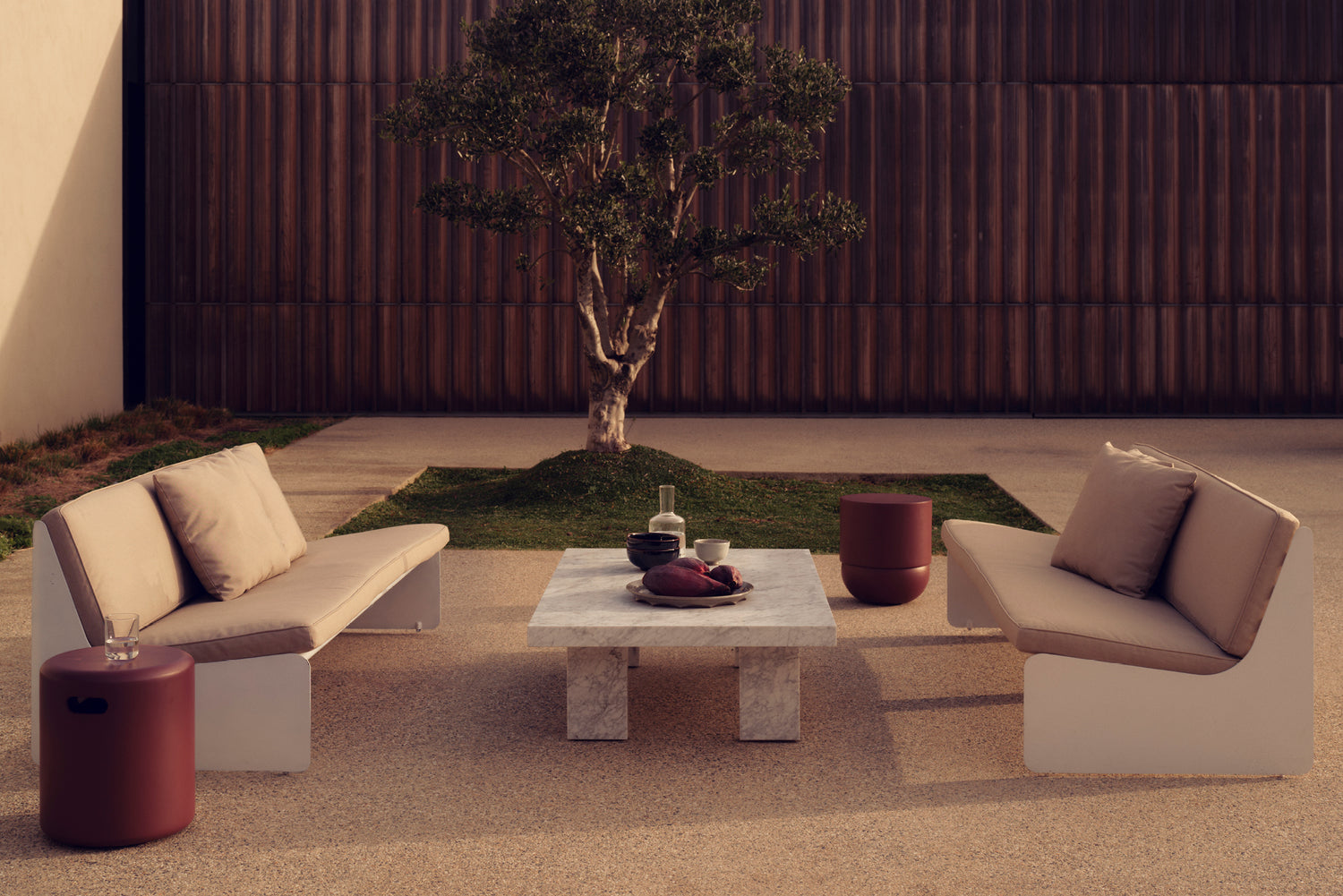 Outdoor Dougie Sofa