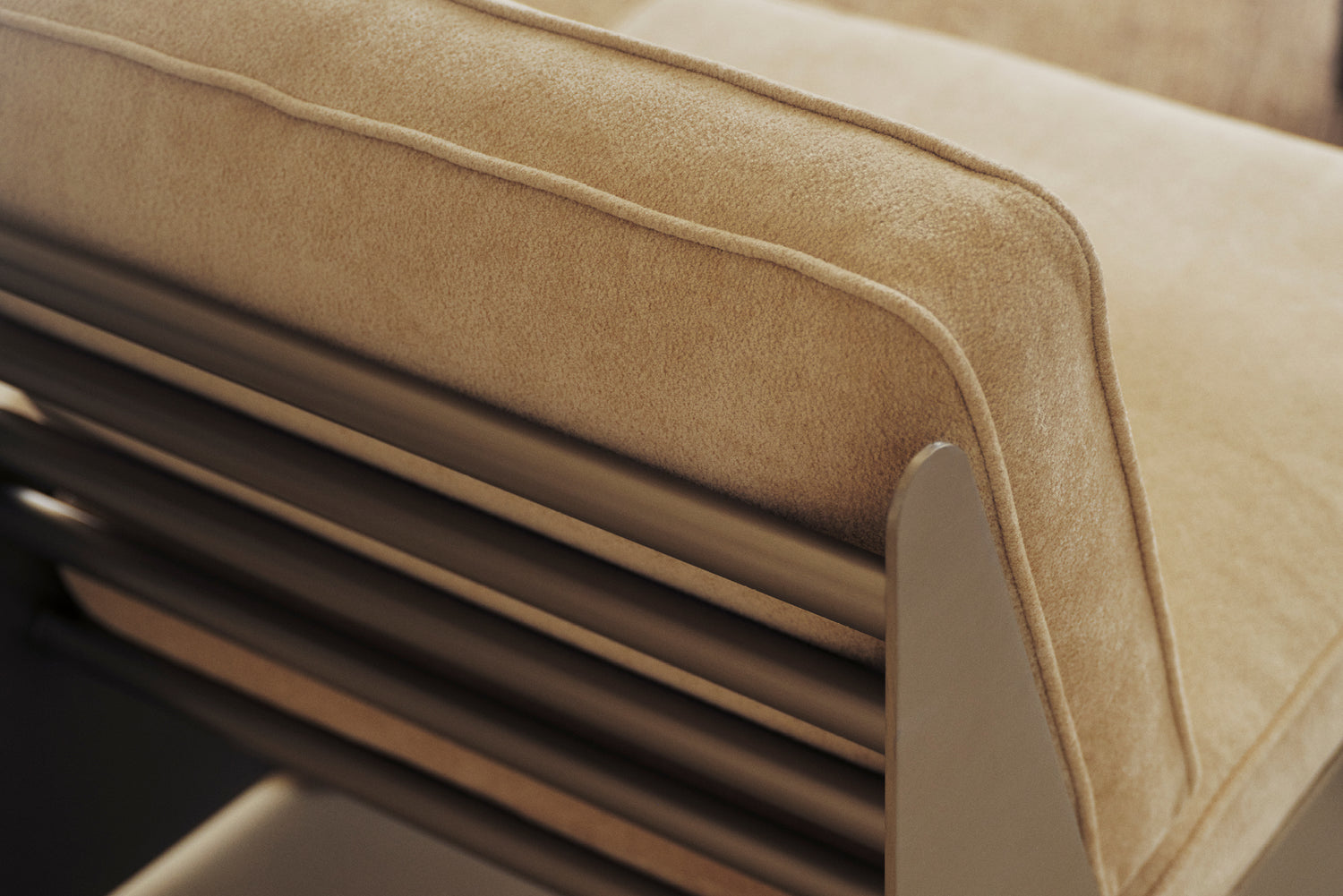 Dougie Lounge Chair