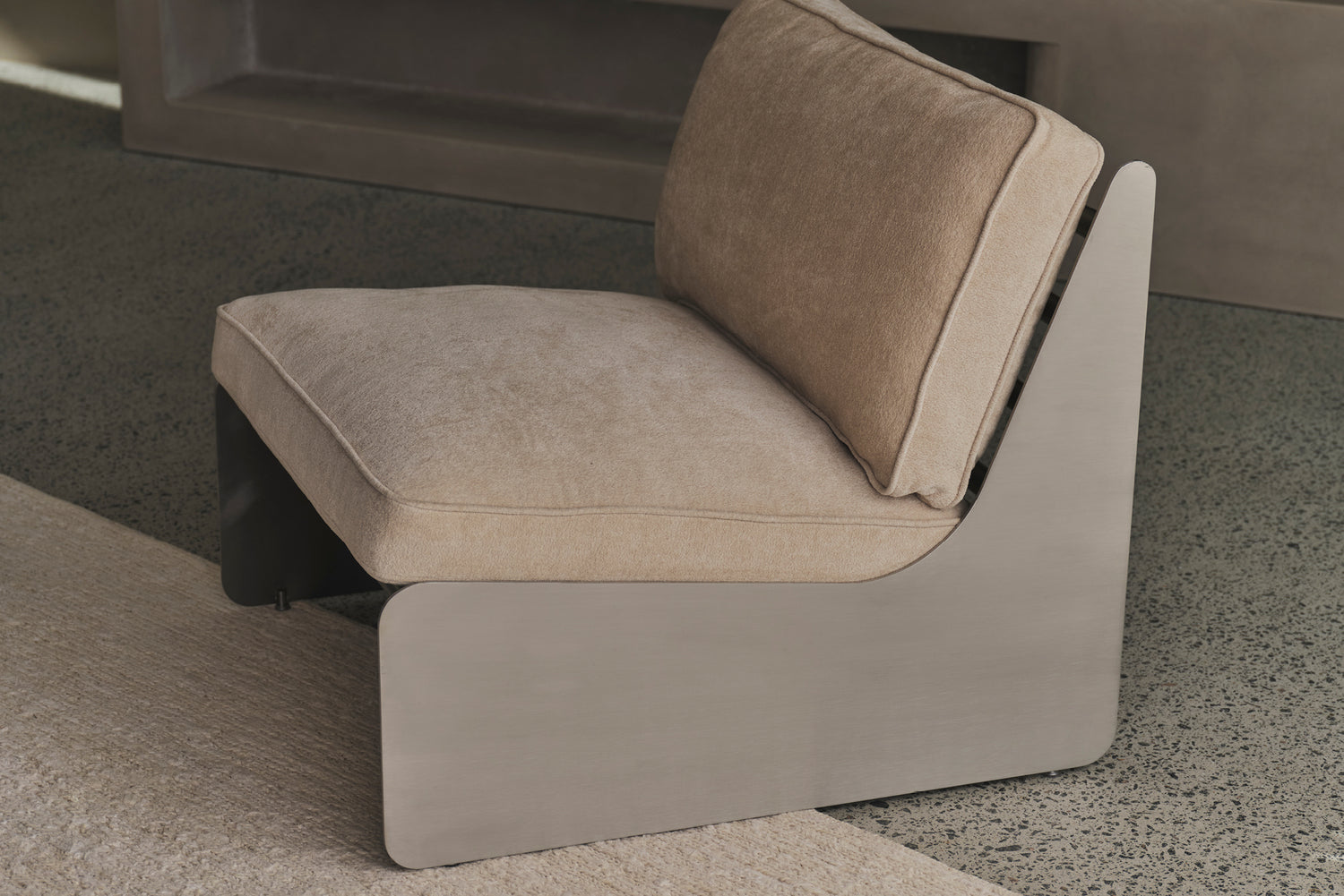 Dougie Lounge Chair