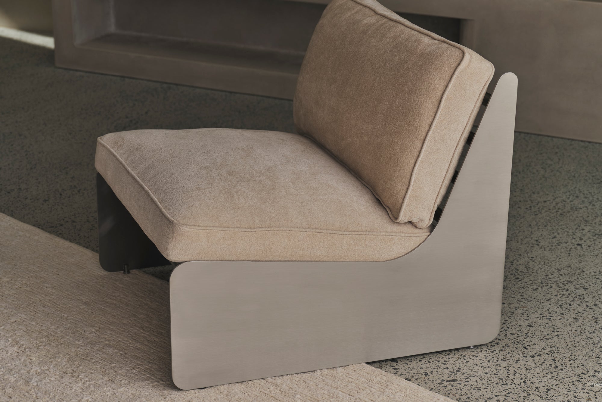 Dougie Lounge Chair
