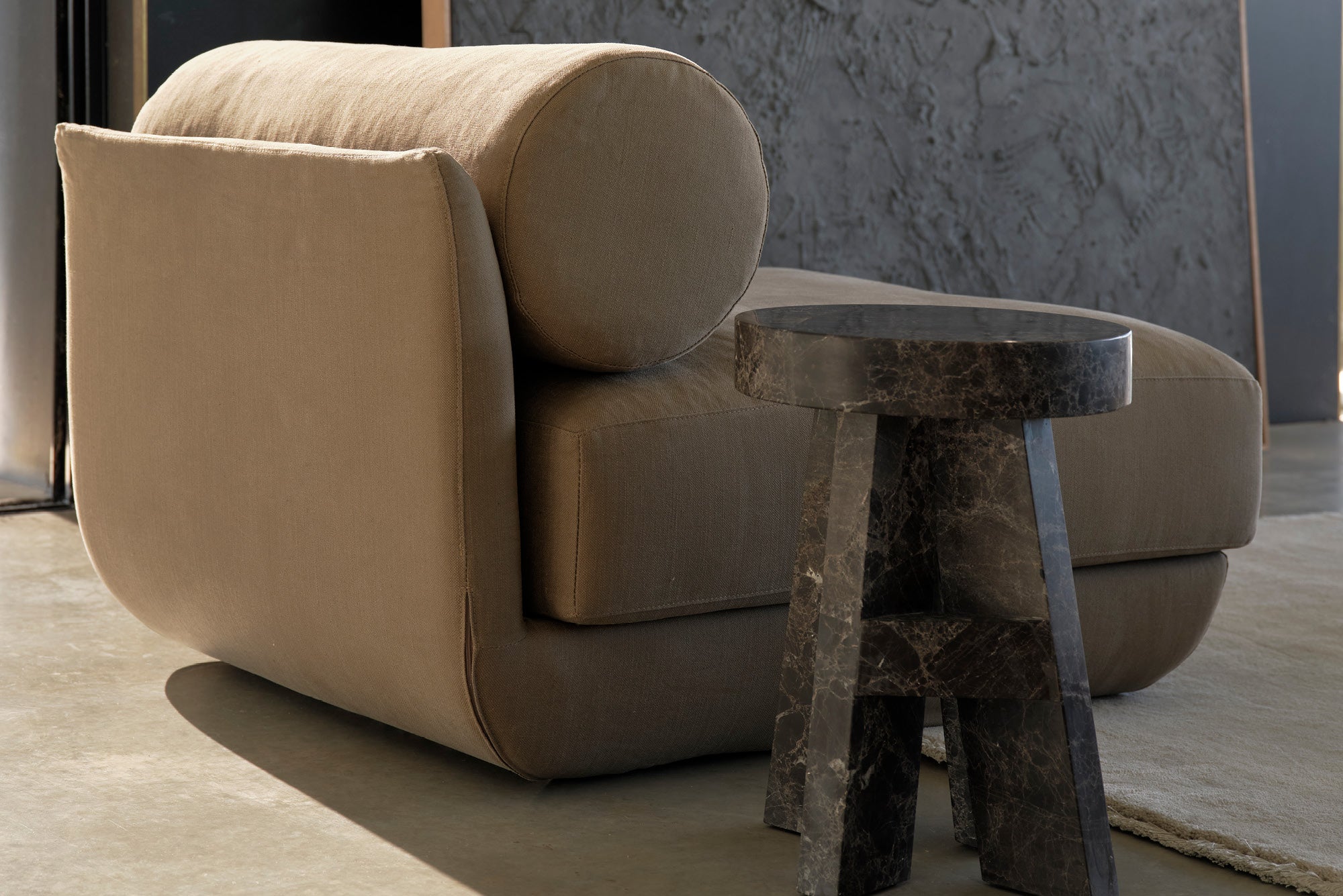 Belero Slipper Chair