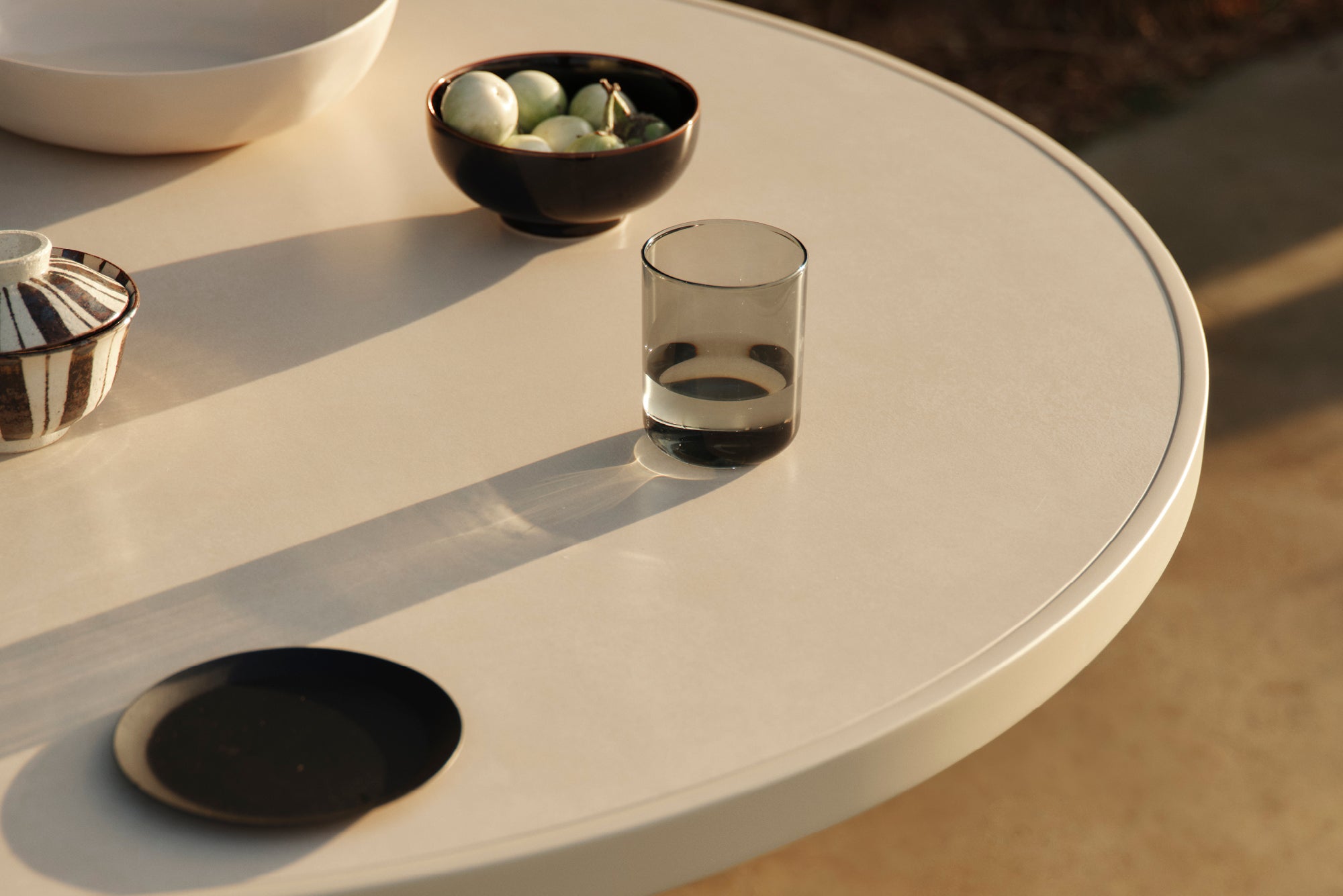 Outdoor Bond Round Dining Table