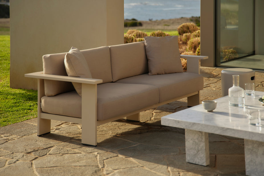 Outdoor Benn Sofa