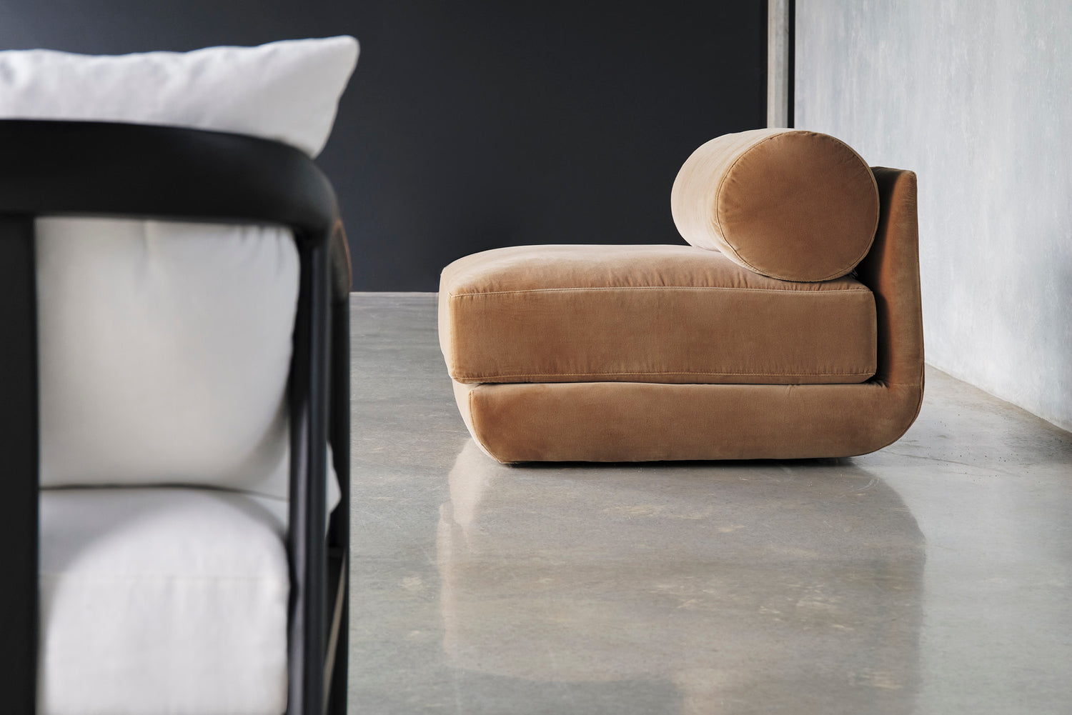 Belero Slipper Chair