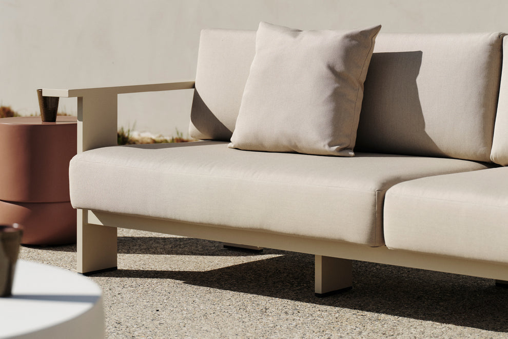 Outdoor Benn Sofa
