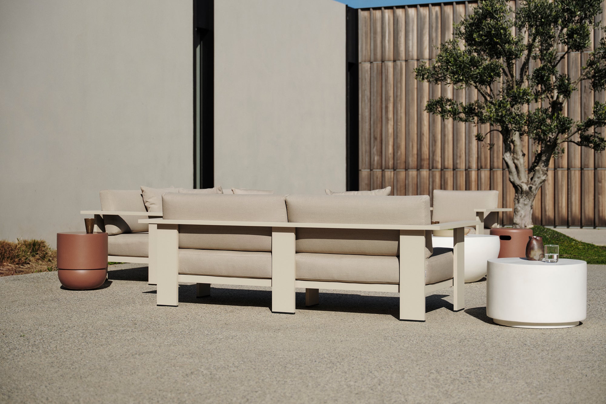 Outdoor Benn Sofa