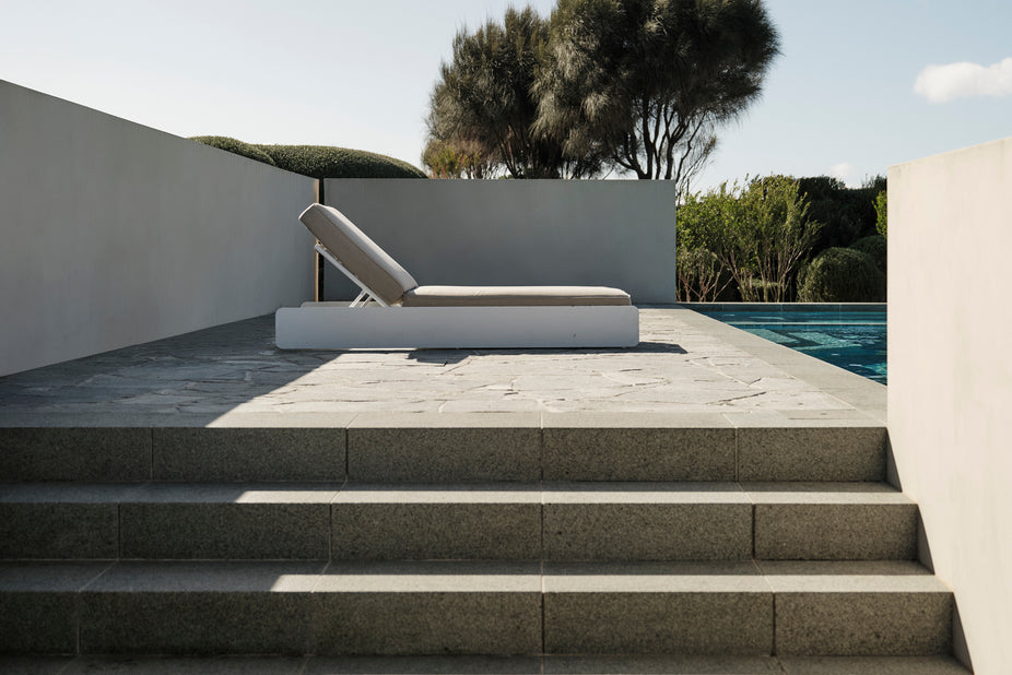 Outdoor Dougie Sun Lounge