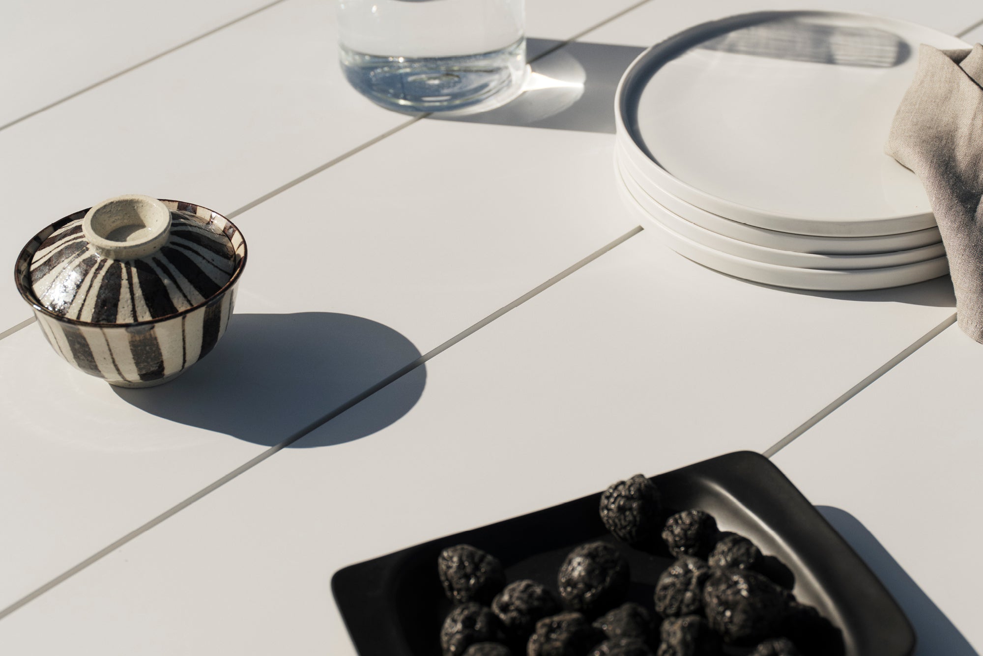 Outdoor Johnny Round Dining Table
