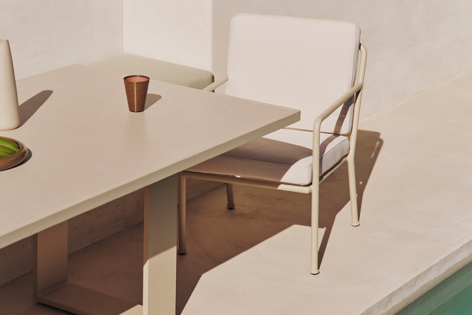 Outdoor Bond Rectangular Dining Table