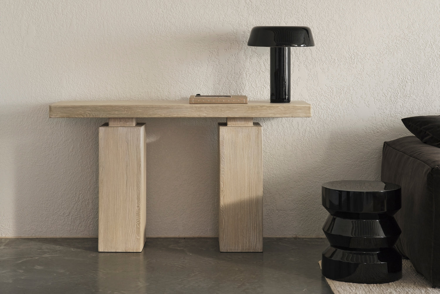 Black Stellara Table Lamp