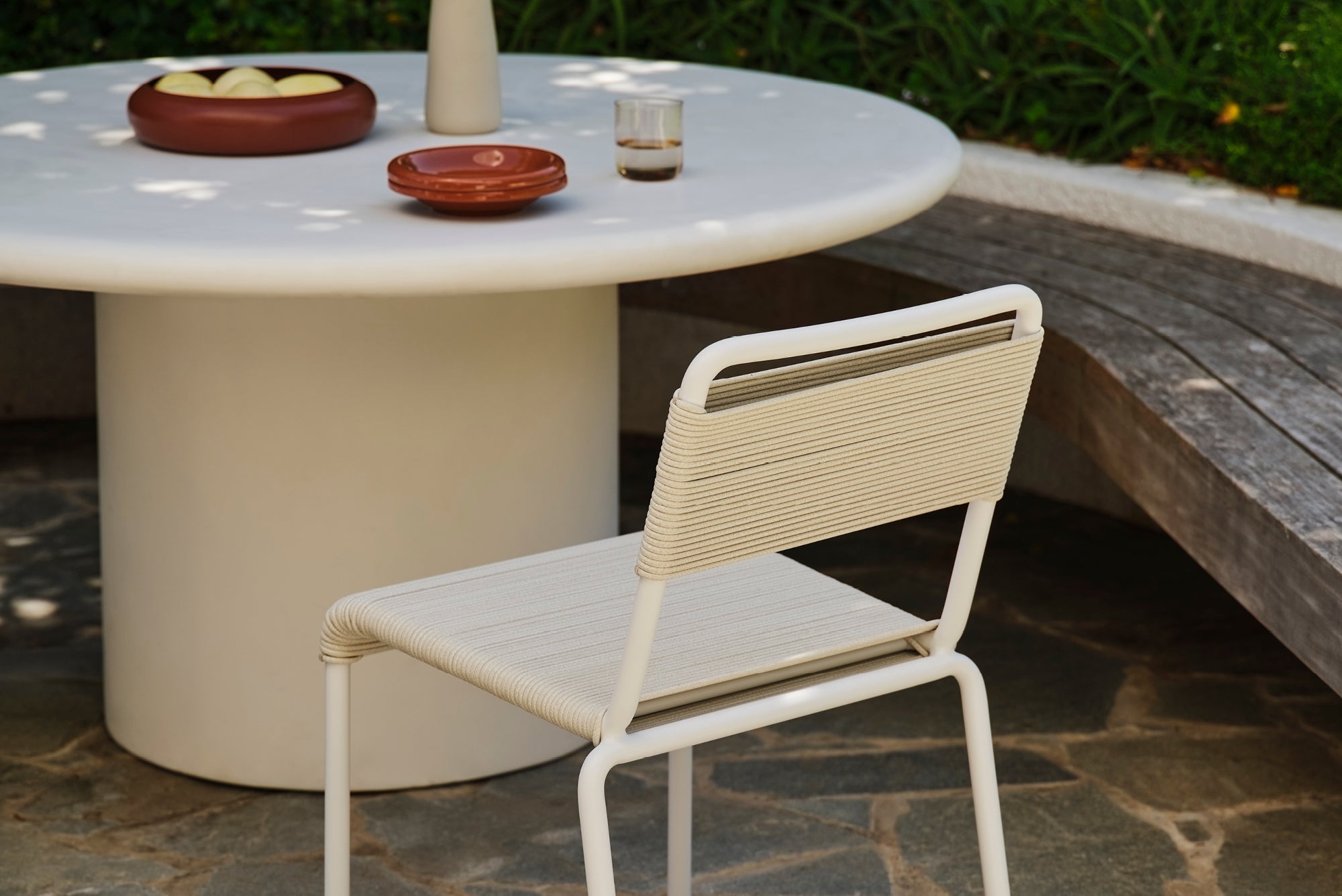 Outdoor Jean De Round Dining Table