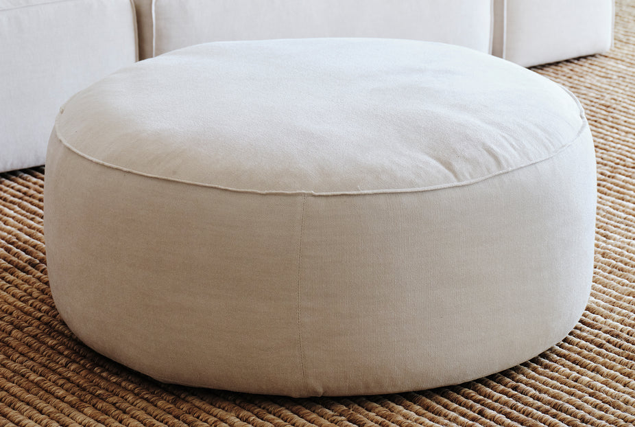 Elio Round Ottoman