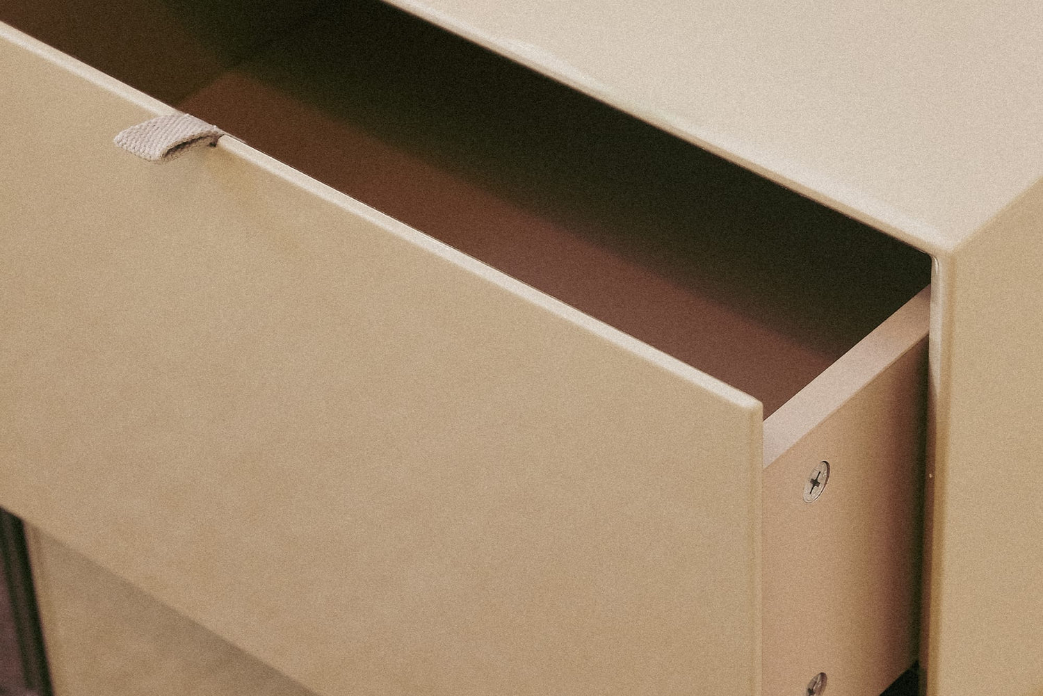 Leni Bedside Table