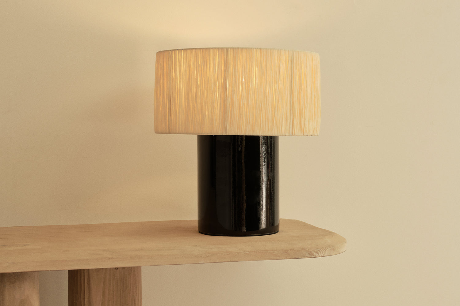 Caanos Black Lamp