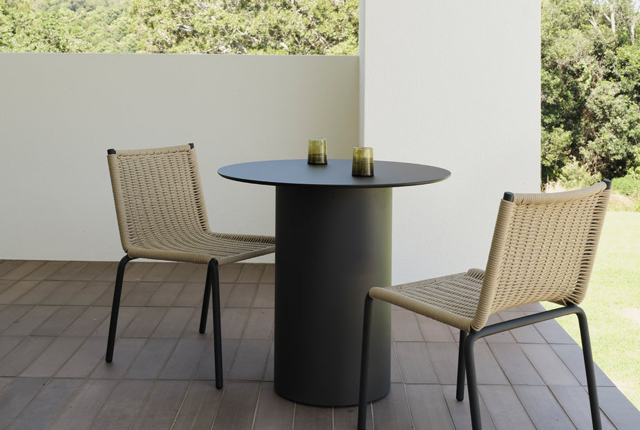 Centro Round Dining Table