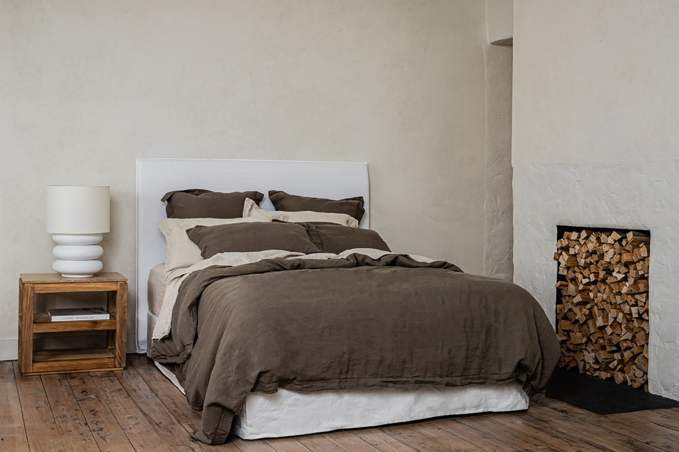 Axol Side Table With Shelf