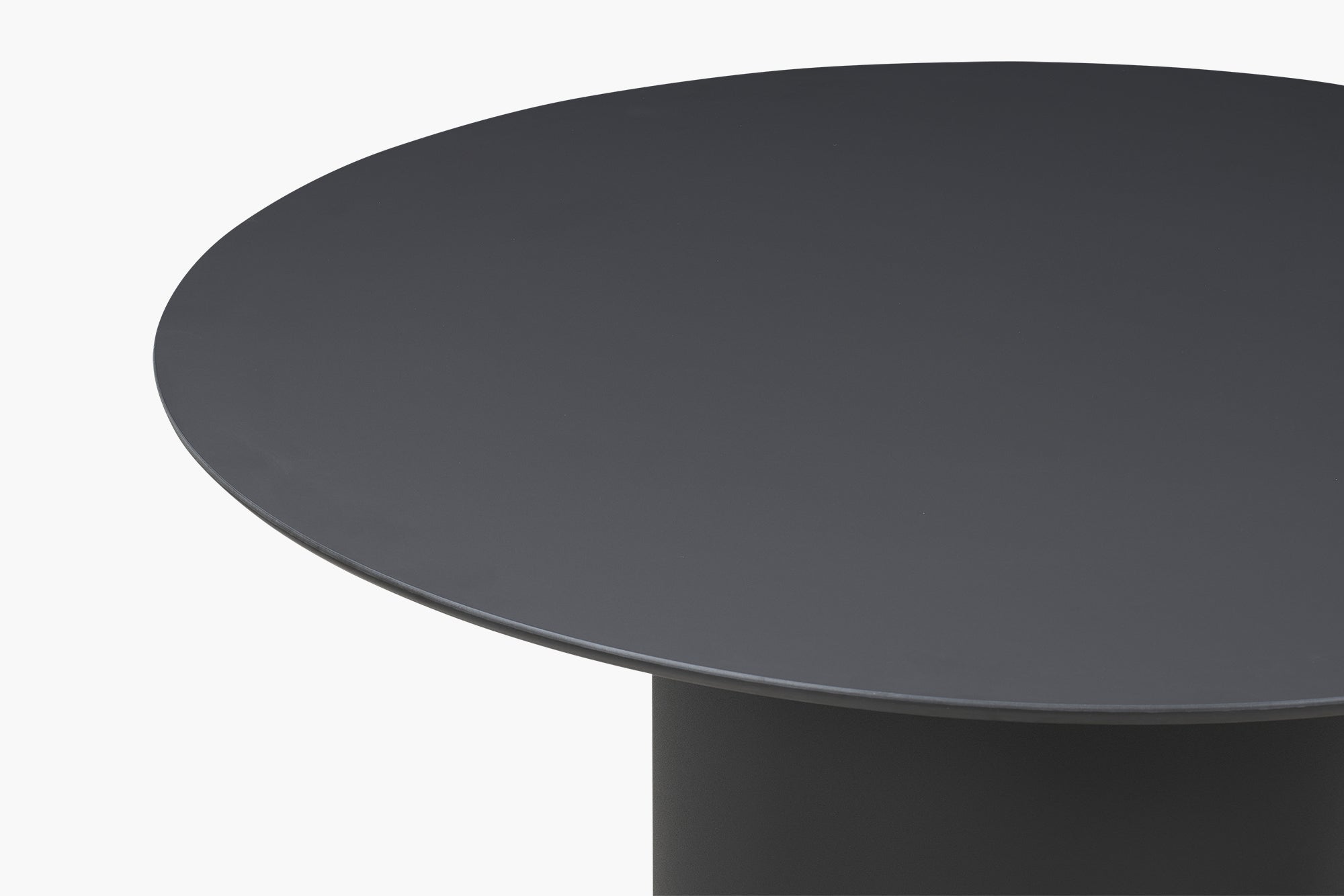 Centro Round Dining Table