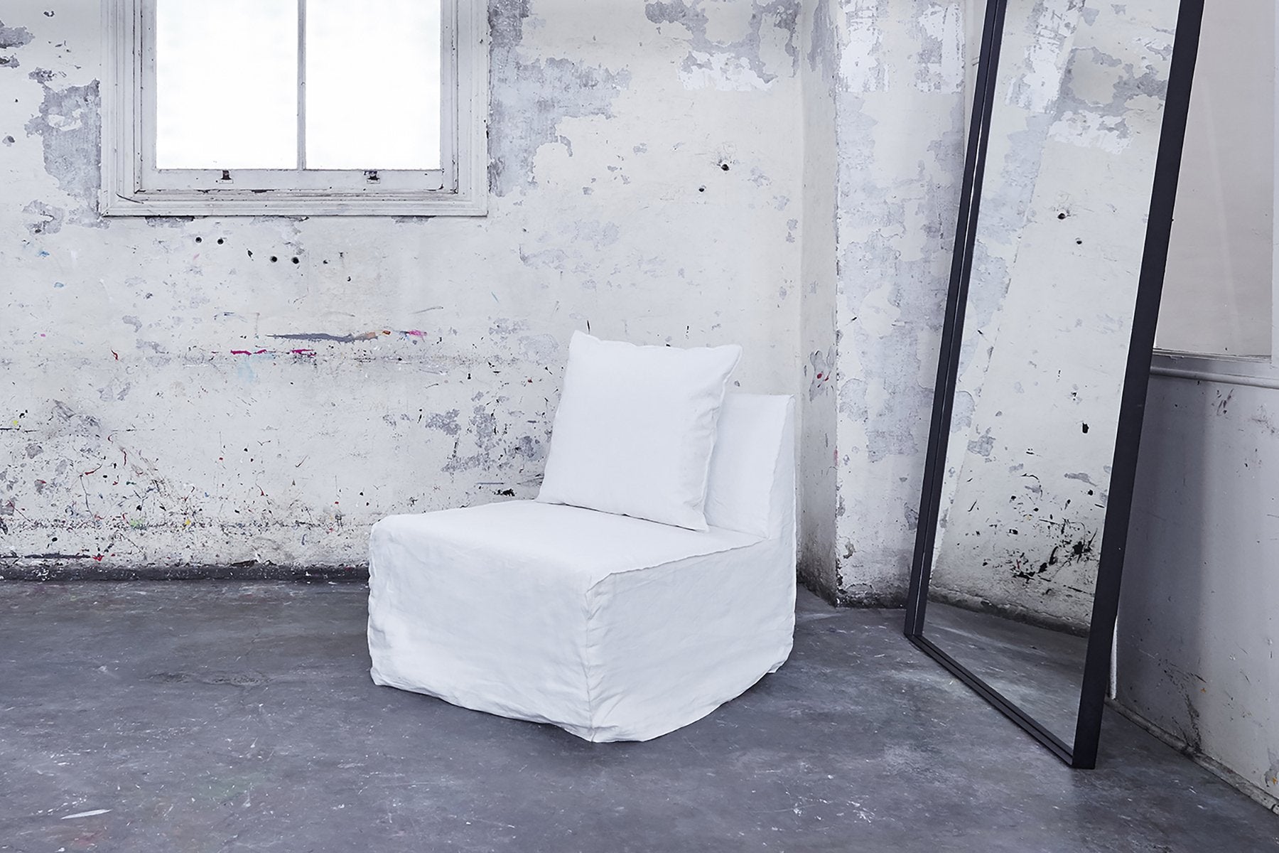 Joe Slipper Chair